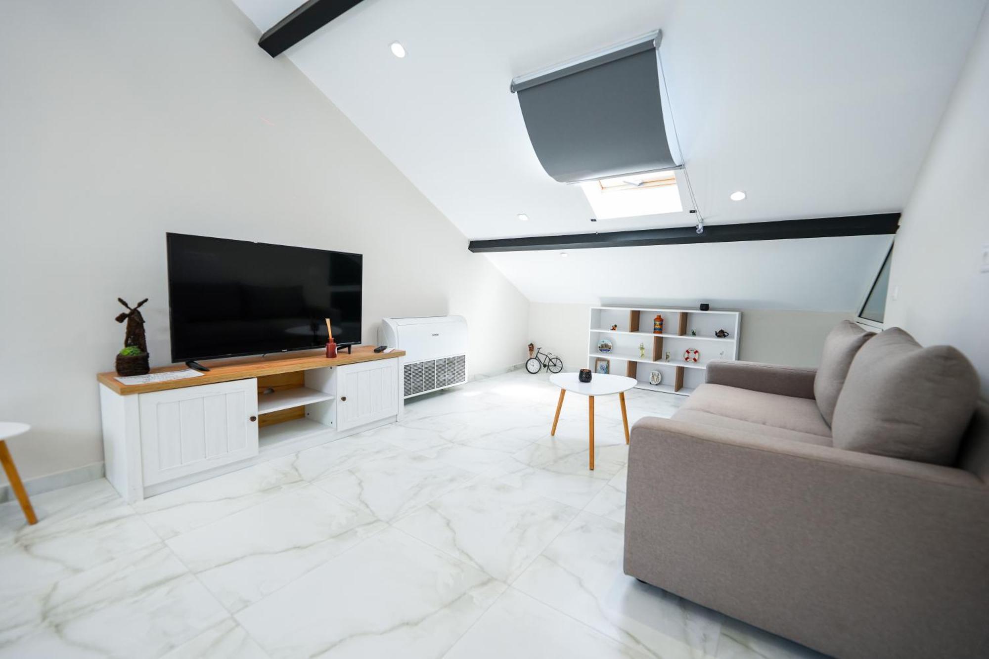 City Center Hideout - Studio Apartment Tirana Exterior foto